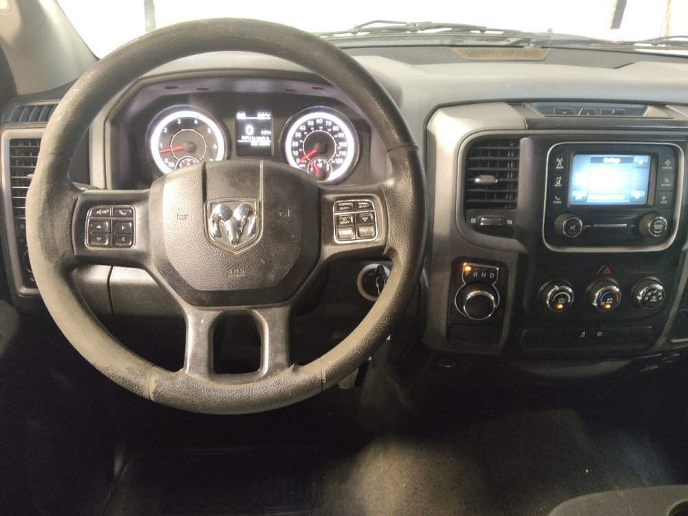 Used 2017 RAM 1500 Express RWD image 22