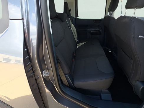 New 2025 Ford Maverick XL image 21