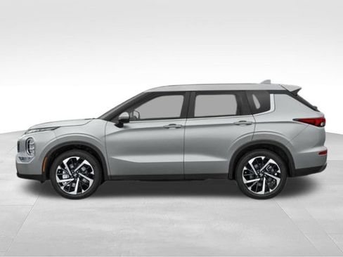 Used 2023 Mitsubishi Outlander ES FWD image 39