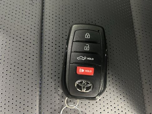 Used 2022 Toyota Tundra Platinum RWD image 37