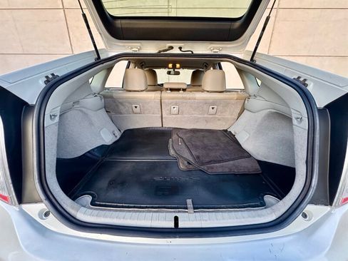 Used 2012 Toyota Prius Four FWD image 30