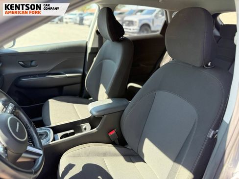 Used 2025 Hyundai Kona SEL AWD/4WD image 24