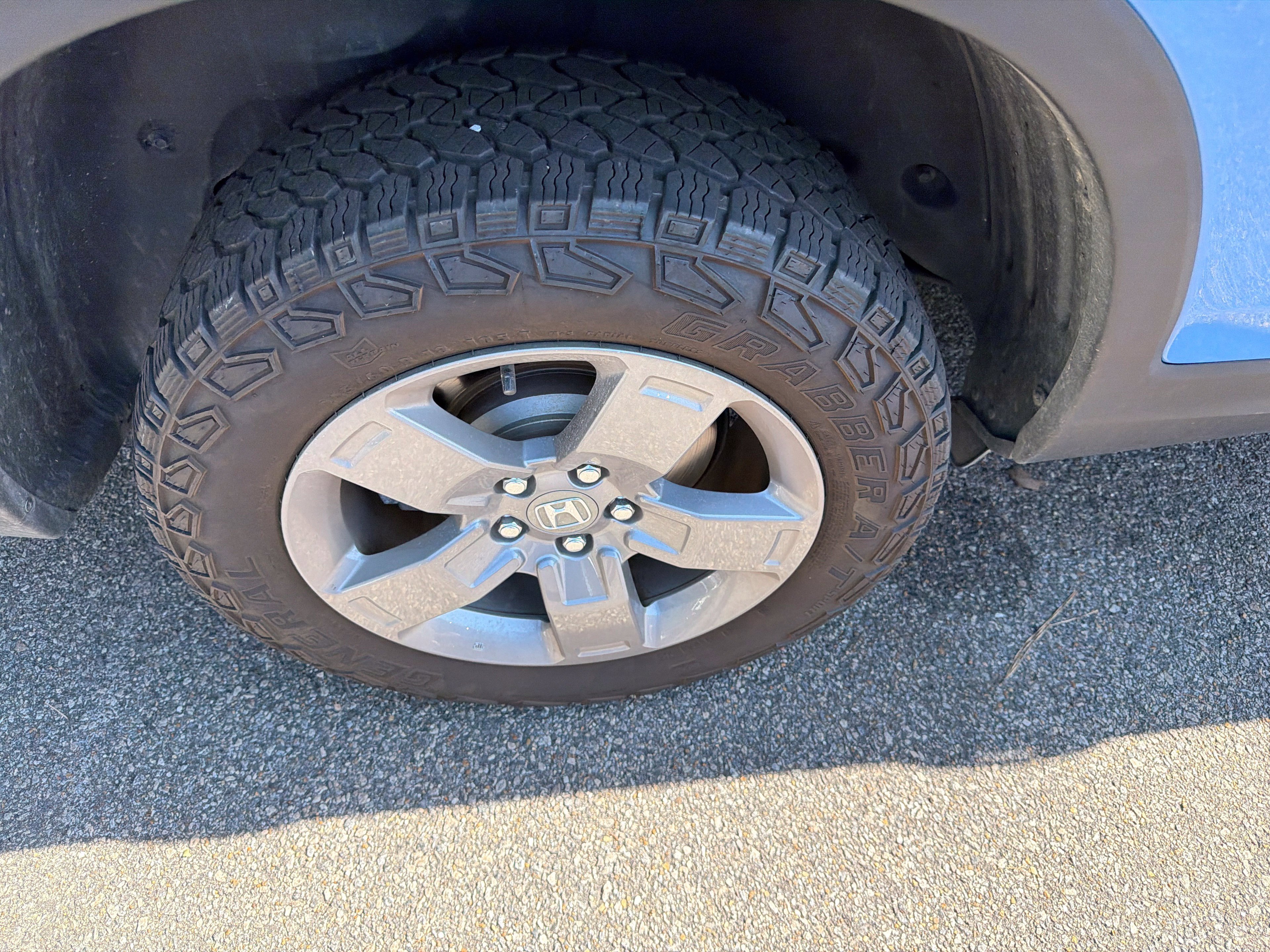 Used 2025 Honda Ridgeline TrailSport image 11