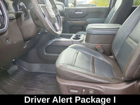 Used 2023 GMC Sierra 3500 Denali w/ Denali Ultimate Package image 9