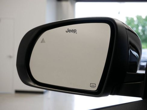 Certified 2022 Jeep Compass Latitude image 26