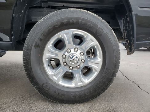 Used 2024 RAM 2500 Big Horn w/ Bed Utility Group image 9