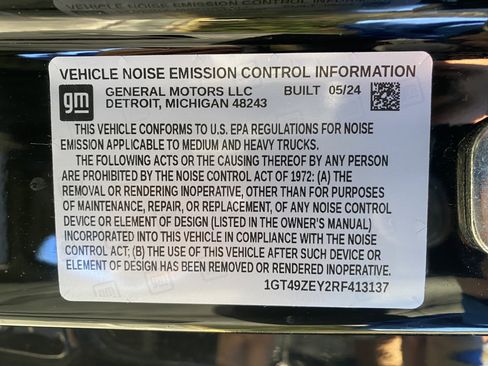 Used 2024 GMC Sierra 2500 AT4X image 43