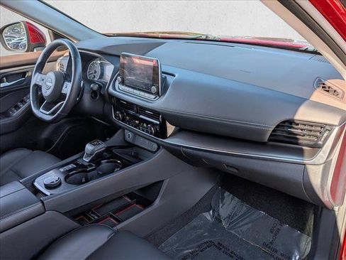 Used 2022 Nissan Rogue SV w/ SV Premium Package AWD/4WD image 22