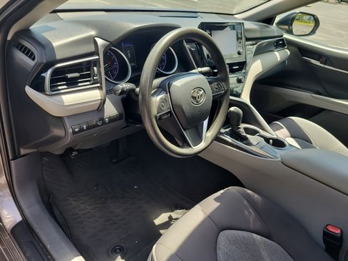 Used 2022 Toyota Camry LE FWD image 17