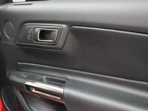 Used 2020 Ford Mustang Shelby GT500 w/ Technology Package image 28