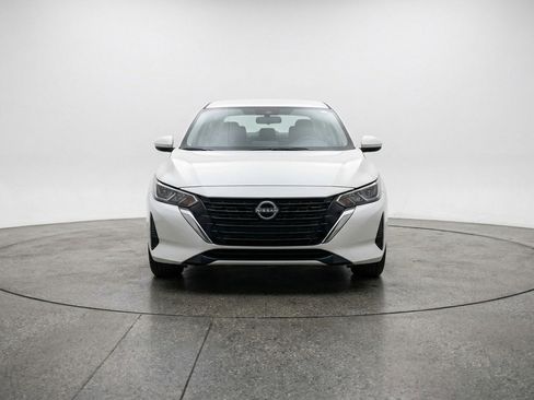 Used 2025 Nissan Sentra SV image 2