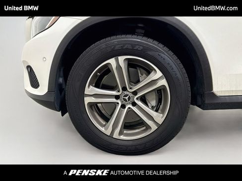 Used 2019 Mercedes-Benz GLC 300 image 2