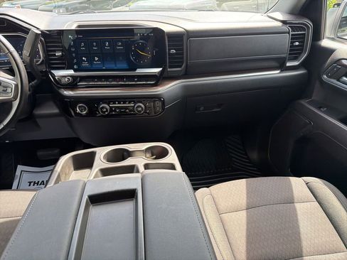 Used 2023 Chevrolet Silverado 1500 LT AWD/4WD image 20