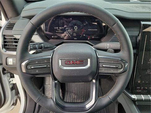 New 2026 GMC Acadia AT4 w/ Luxury Package image 16