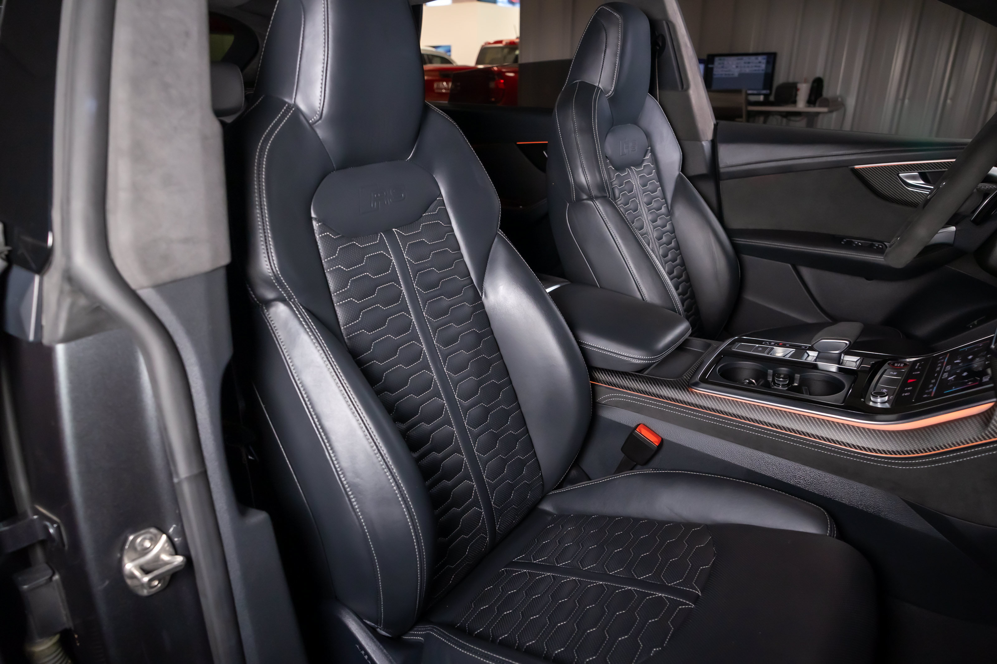 Used 2021 Audi RS Q8 AWD/4WD image 26
