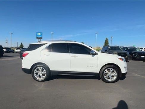 Used 2018 Chevrolet Equinox Premier image 44