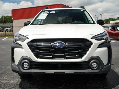 Used 2025 Subaru Outback Onyx Edition AWD/4WD image 17