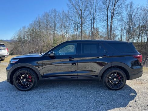 Used 2021 Ford Explorer ST w/ Equipment Group 401A image 4