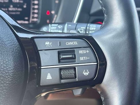 Used 2025 Honda Pilot Elite image 23