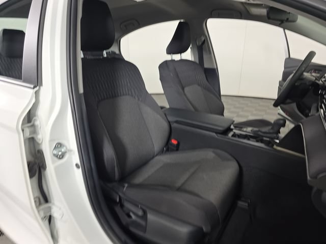 Used 2025 Toyota Camry LE FWD image 26