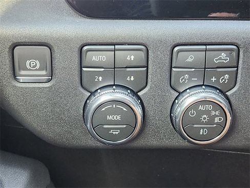 New 2026 GMC Sierra 2500 SLT image 18