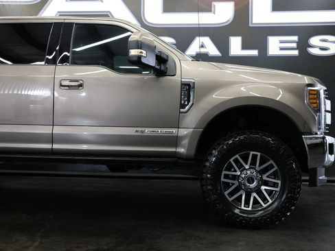 Used 2018 Ford F250 Lariat w/ Lariat Value Package image 7