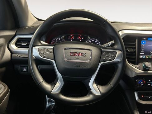 Used 2023 GMC Acadia SLT image 14