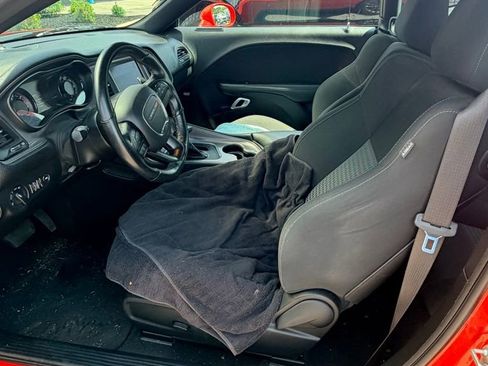 Used 2023 Dodge Challenger GT w/ Performance Handling Group RWD image 6