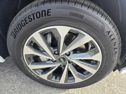 New 2025 Audi Q6 e-tron Premium image 9