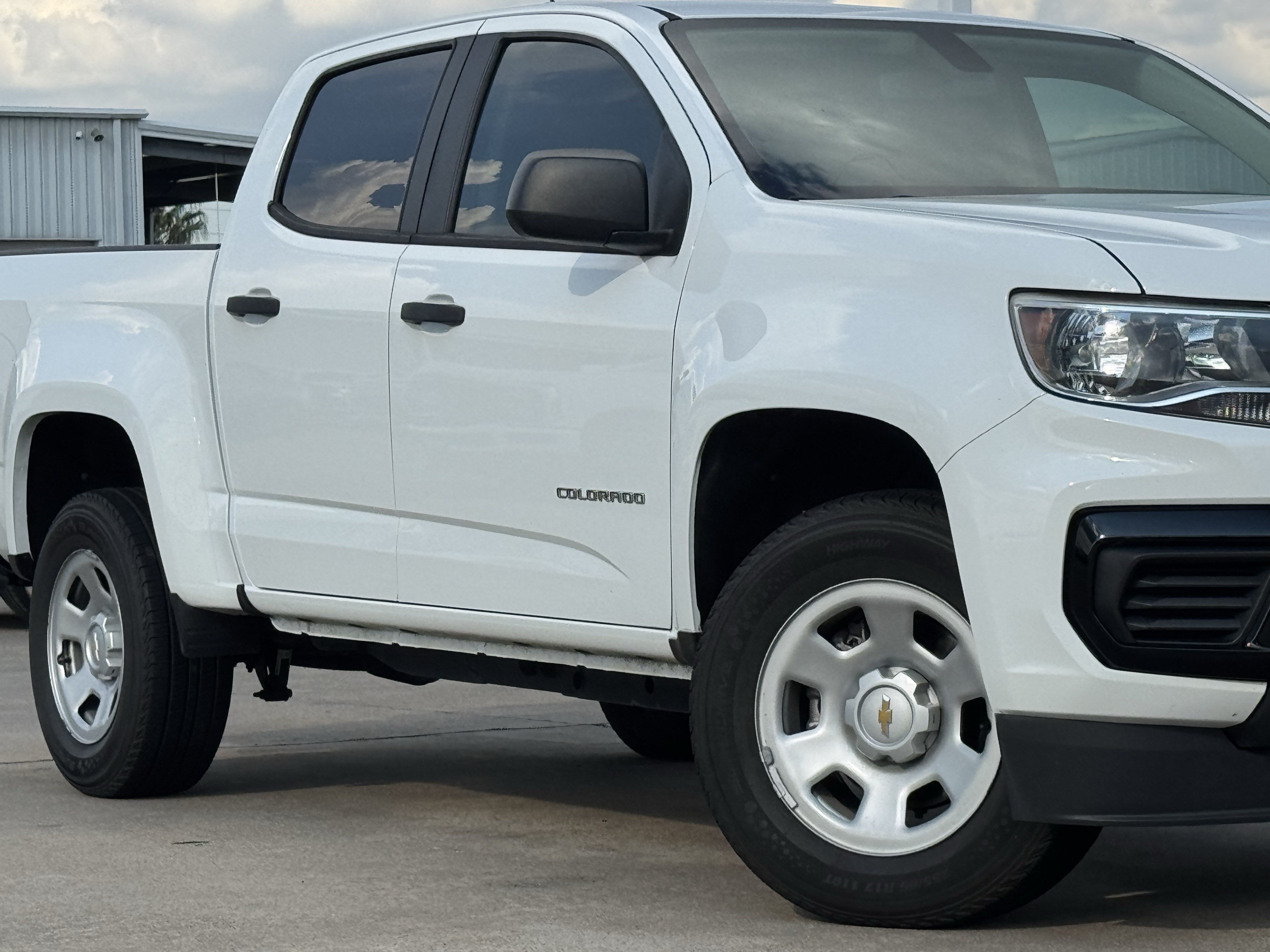 Used 2022 Chevrolet Colorado W/T w/ WT Convenience Package RWD image 3