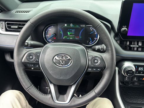 Used 2024 Toyota RAV4 XSE w/ Weather Package AWD/4WD image 30