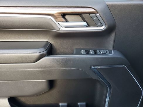 Used 2023 Chevrolet Silverado 1500 LT RWD image 17