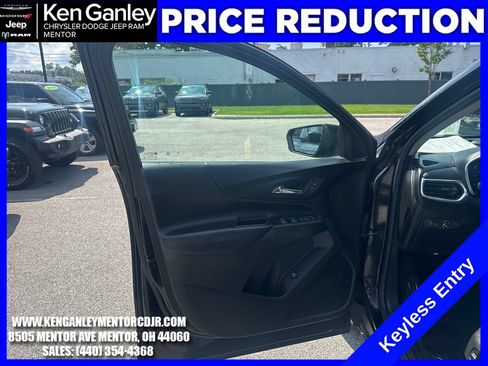 Used 2020 Chevrolet Equinox LT AWD/4WD image 12