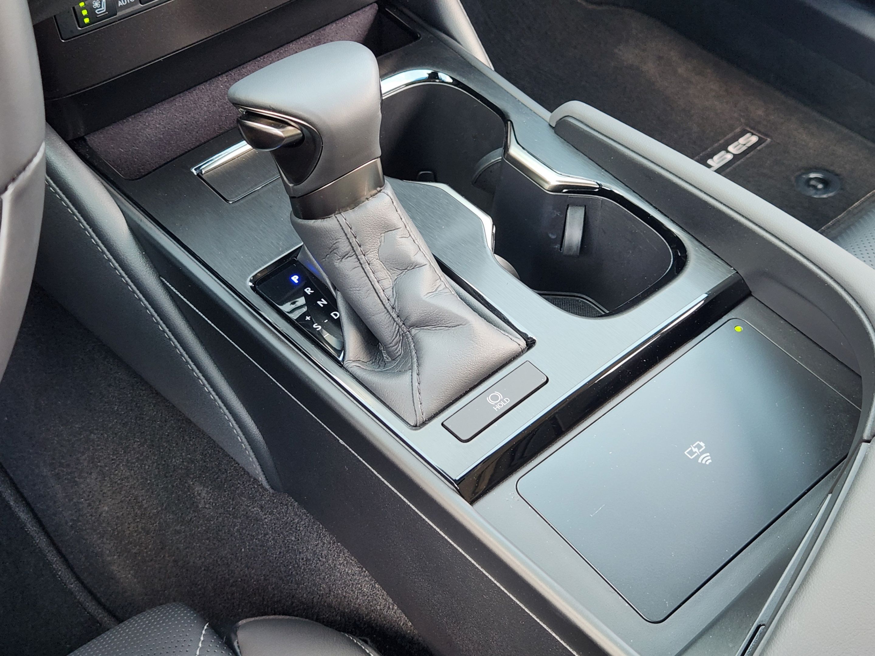 Used 2024 Lexus ES 350 Ultra Luxury w/ Accessory Package (Z2) FWD image 15
