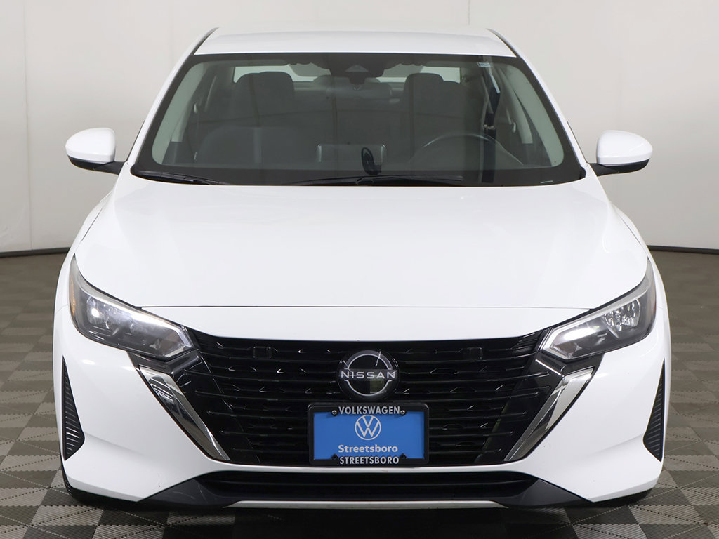 Used 2025 Nissan Sentra SV FWD image 9