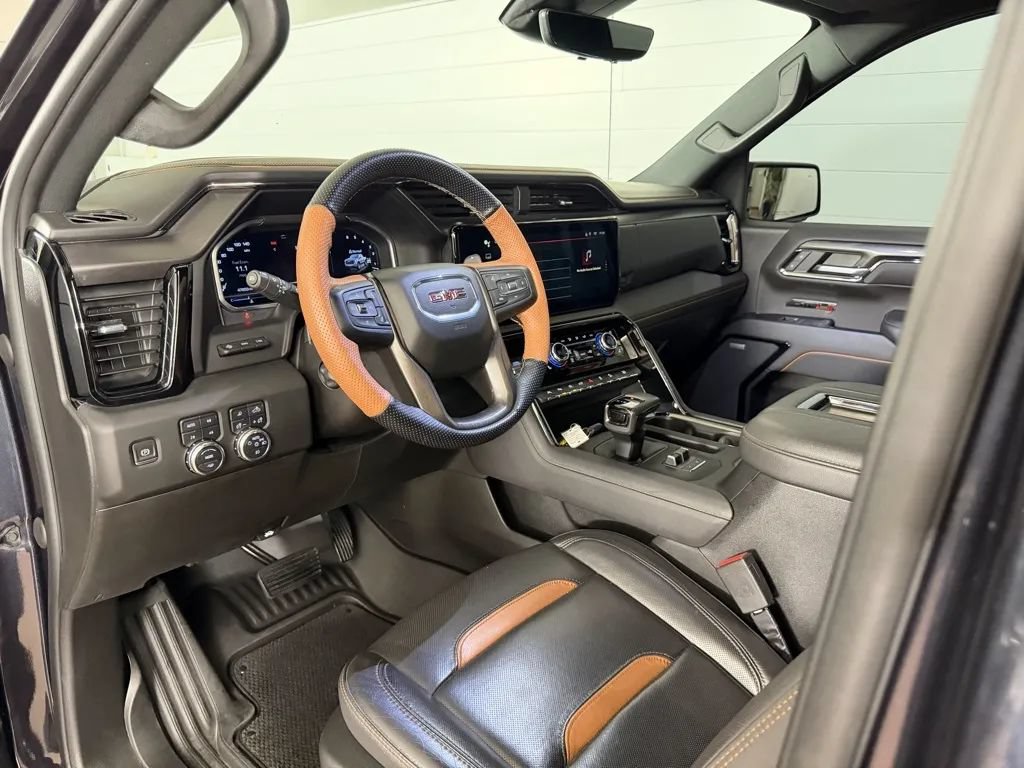 Used 2022 GMC Sierra 1500 AT4 w/ AT4 Premium Package AWD/4WD image 12