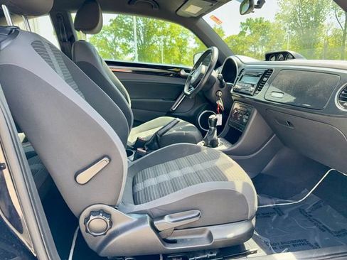 Used 2012 Volkswagen Beetle 2.0T FWD image 8