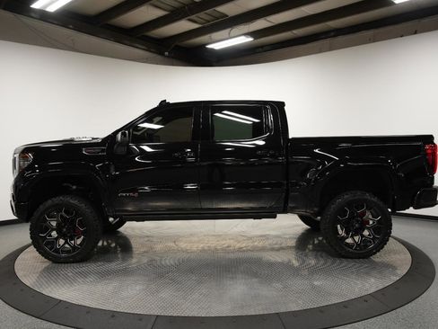 Used 2025 GMC Sierra 1500 AT4 w/ AT4 Premium Package AWD/4WD image 8