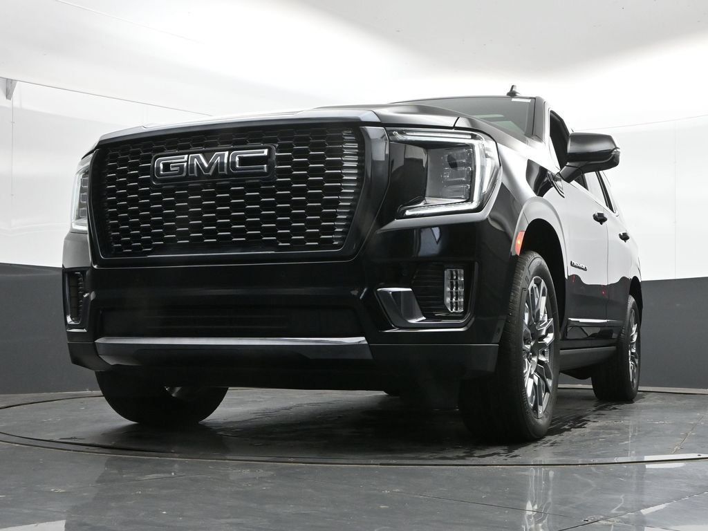 Used 2023 GMC Yukon Denali Ultimate w/ LPO, Floor Liner Package AWD/4WD image 46