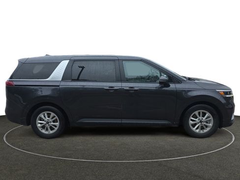 Used 2022 Kia Carnival LX FWD image 7