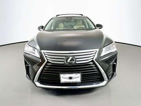 Used 2018 Lexus RX 350L FWD image 2