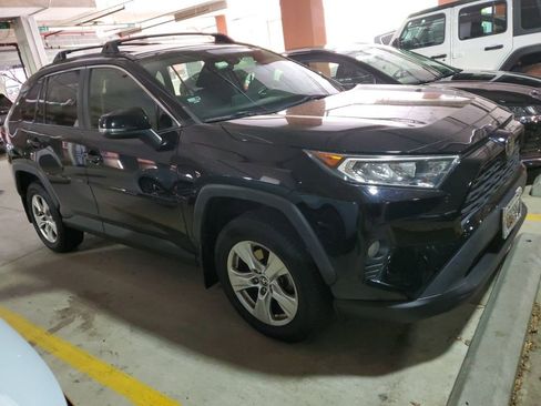Used 2019 Toyota RAV4 XLE w/ All Weather Liner Package image 5