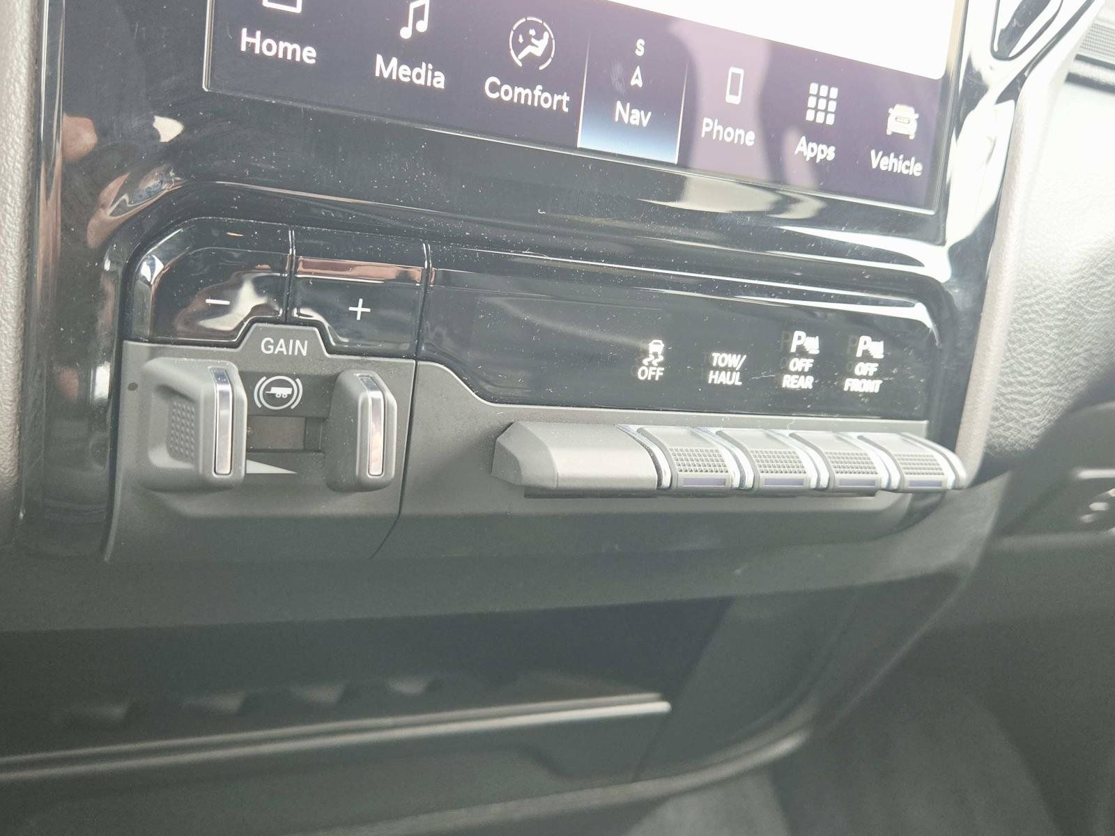 Used 2026 RAM 2500 Big Horn AWD/4WD image 31