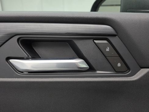 Used 2025 GMC Acadia Elevation image 22