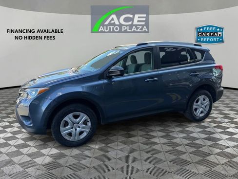 Used 2013 Toyota RAV4 LE AWD/4WD image 2