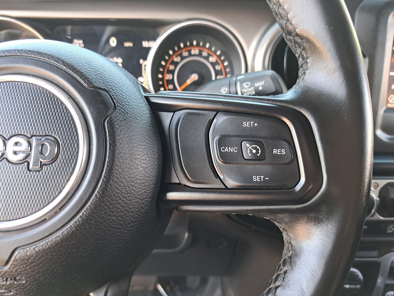Used 2020 Jeep Wrangler Sport AWD/4WD image 18