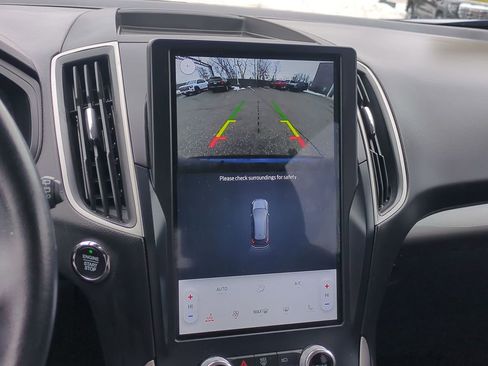 Used 2023 Ford Edge SEL image 18