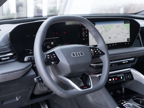 New 2025 Audi SQ5 Premium Plus image 11