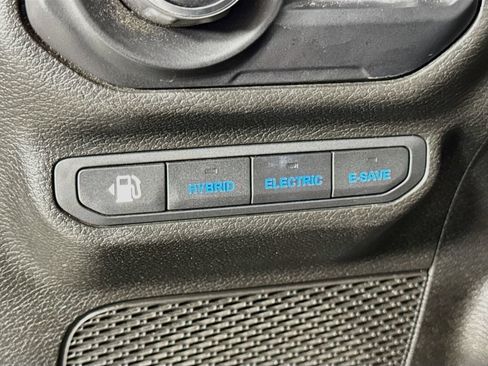 Used 2023 Jeep Wrangler Unlimited w/ Cold Weather Group AWD/4WD image 15