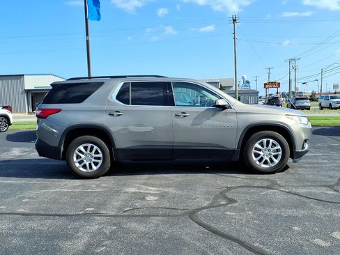 Used 2019 Chevrolet Traverse LT AWD/4WD image 17